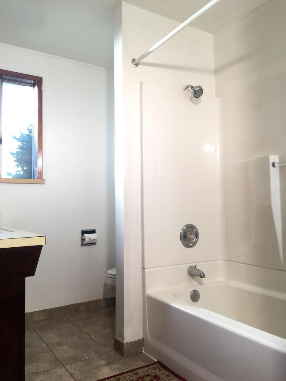 Acorn Motor Inn Oak Harbor Zewnętrze zdjęcie