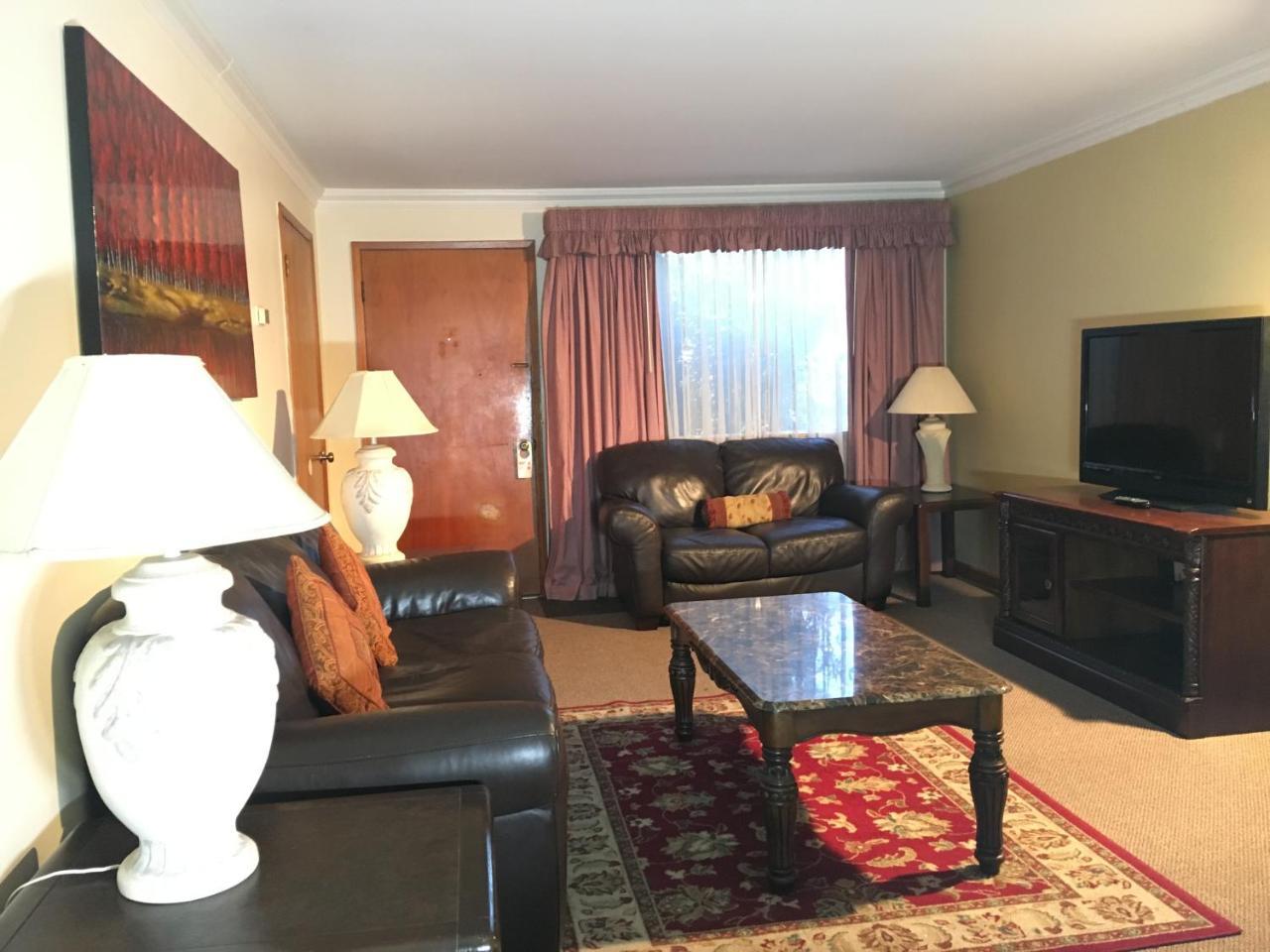 Acorn Motor Inn Oak Harbor Zewnętrze zdjęcie