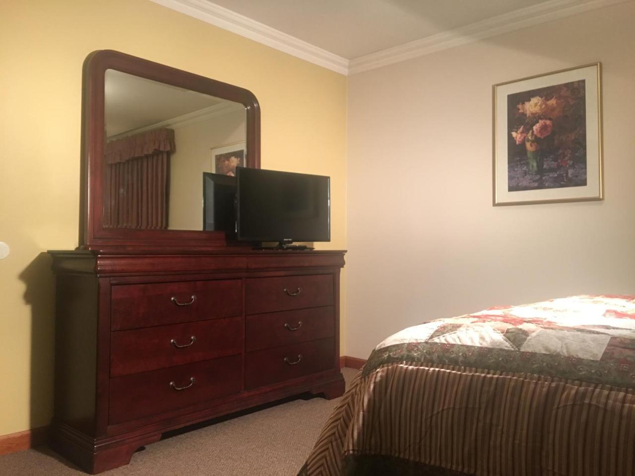 Acorn Motor Inn Oak Harbor Zewnętrze zdjęcie
